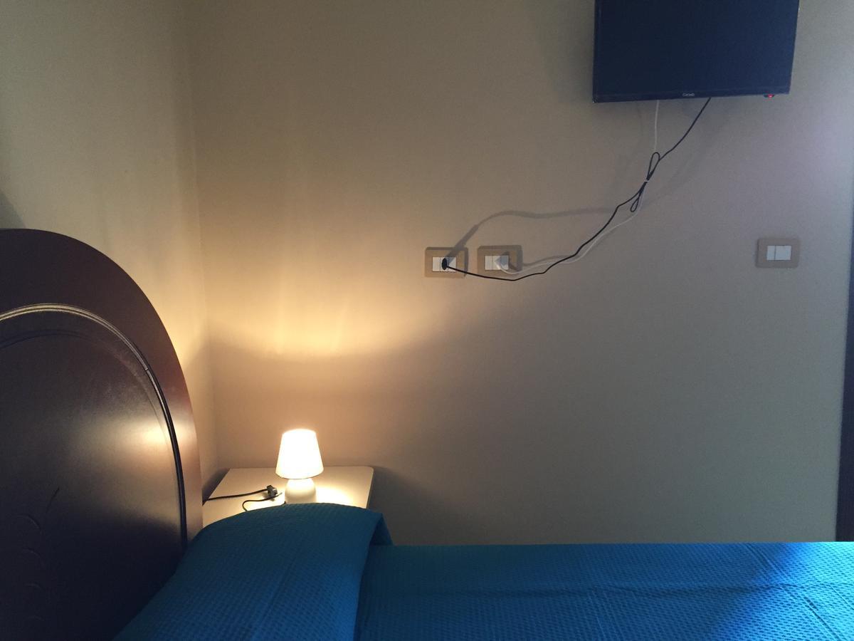 סאסארי Sardinia Re Guest House מראה חיצוני תמונה