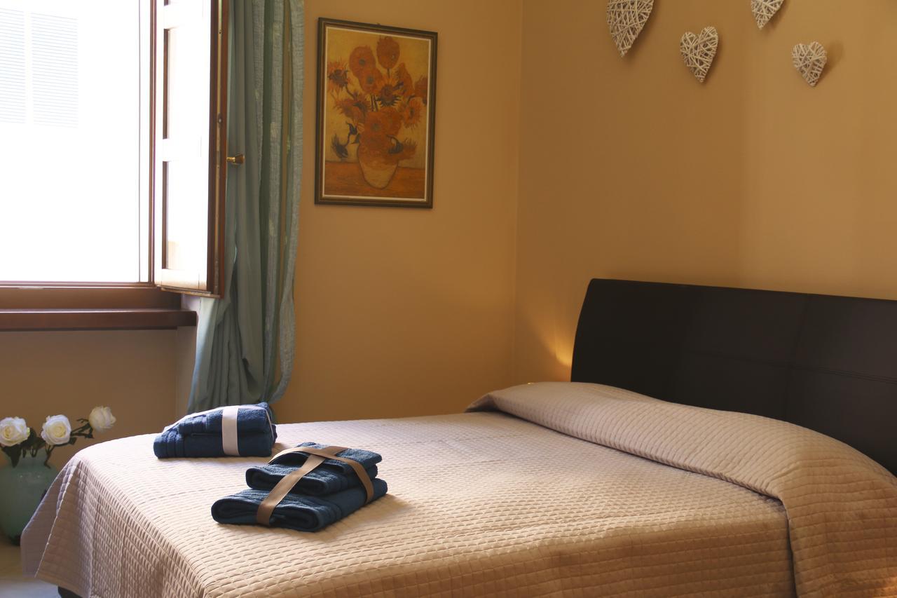 סאסארי Sardinia Re Guest House מראה חיצוני תמונה