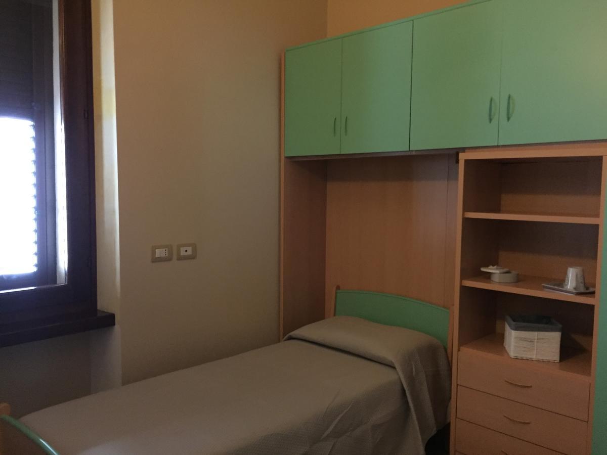 סאסארי Sardinia Re Guest House מראה חיצוני תמונה