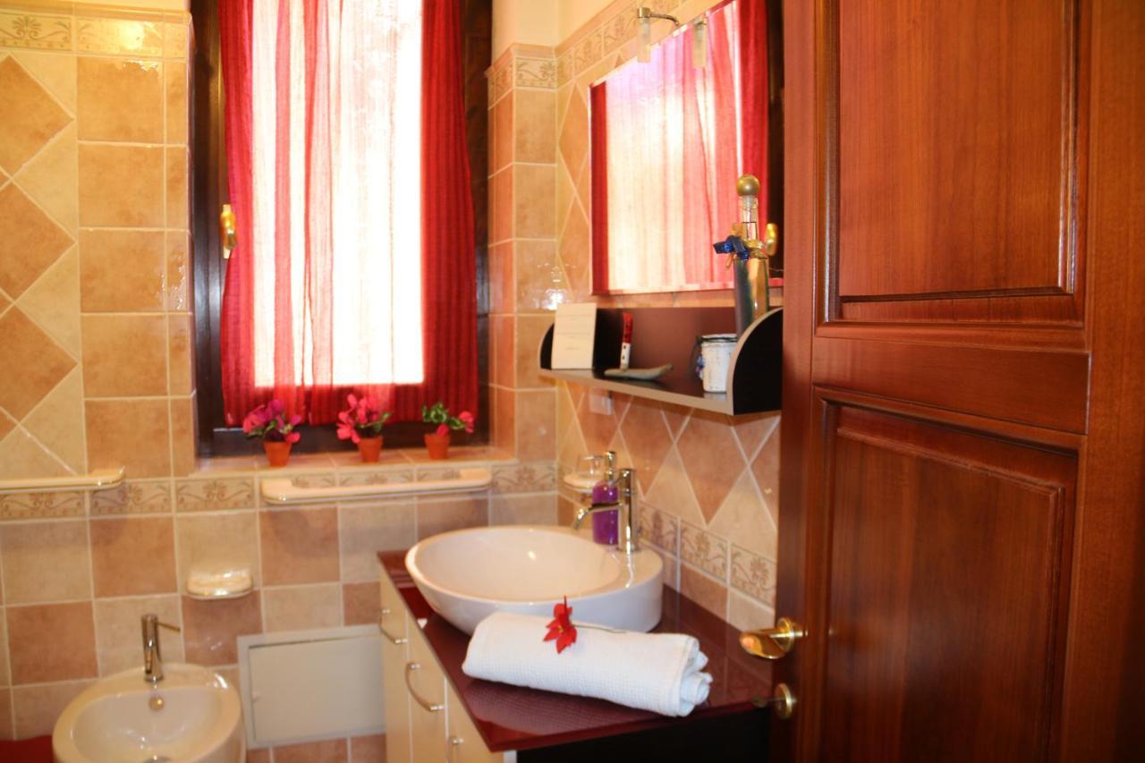 סאסארי Sardinia Re Guest House מראה חיצוני תמונה