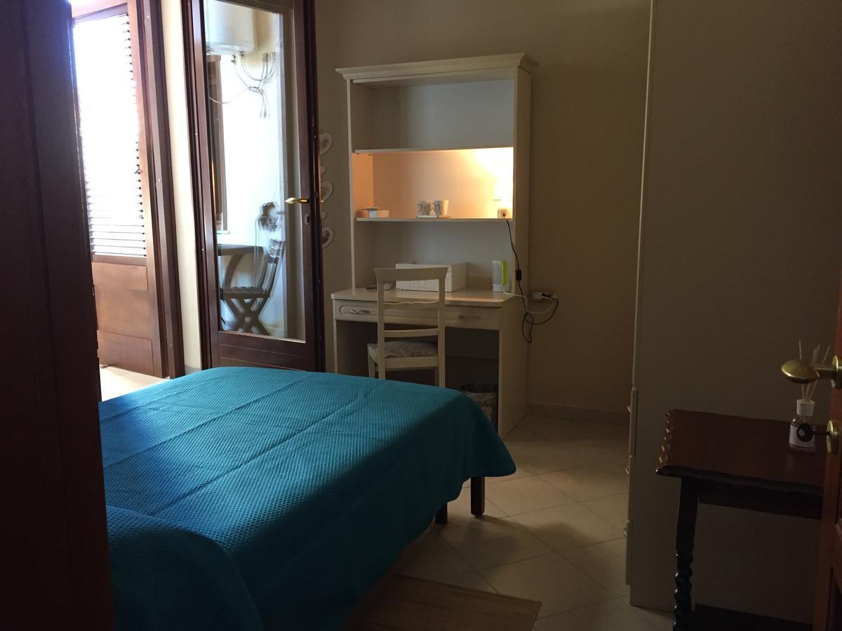 סאסארי Sardinia Re Guest House מראה חיצוני תמונה